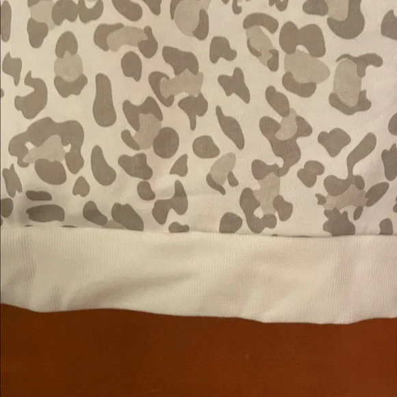 NFL Bengals Apparel Leopard Print Hoodie - Picture 6 of 7